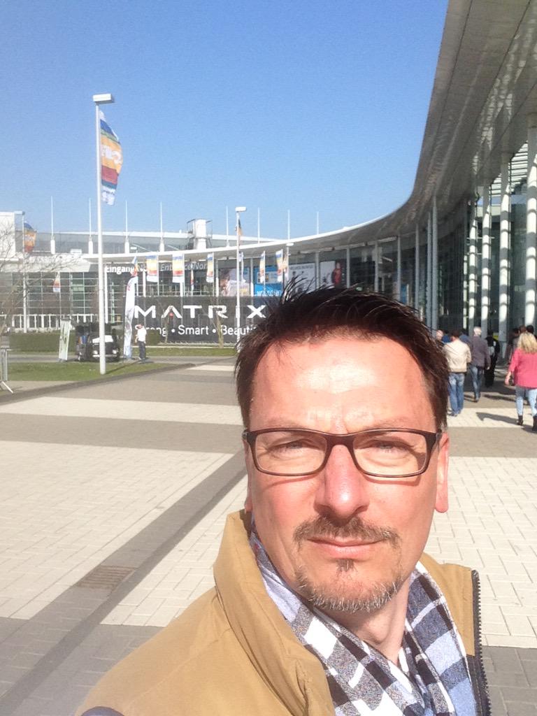 ChristianLanga's tweet photo. Der erster #Fibo -Tag ist vorüber mit vielen interessanten Eindrücken und Gesprächen... Morgen geht's weiter! http://t.co/YyyfXrvcKP