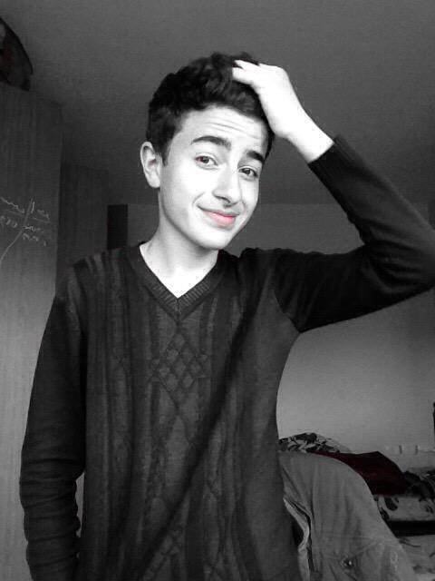 MoenHaj8's tweet photo. B&amp;W 🏁

Good Night ❤️ http://t.co/OjUOO9RHtT