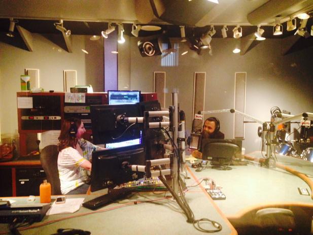 BrandoRecords's tweet photo. Justin live on the air now 
@100.7jackfm in San Diego http://t.co/QIdFbJjZKO