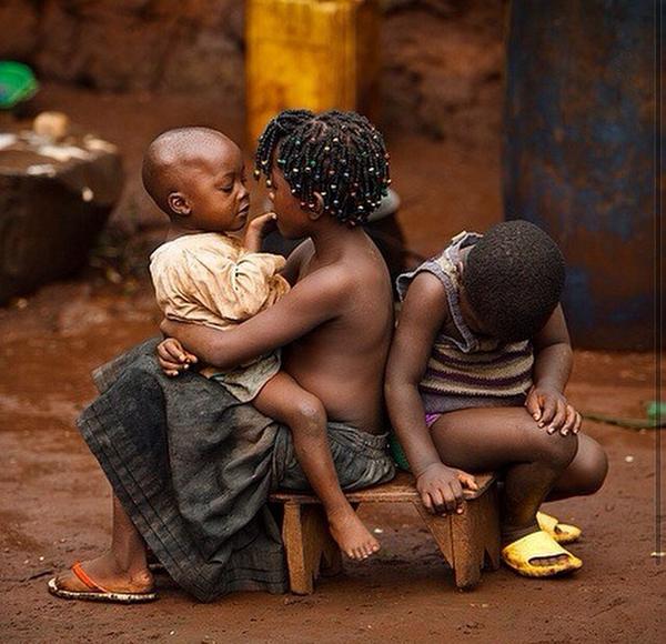 _Paisajes_'s tweet photo. Algunos son ricos pero pobres, y otros son pobres pero ricos http://t.co/5DHLiWIKdE