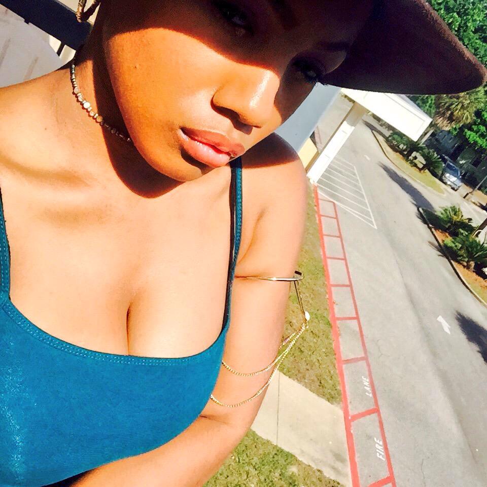BreBooBabydoll's tweet photo. It's hot http://t.co/V7WTGoM7hB