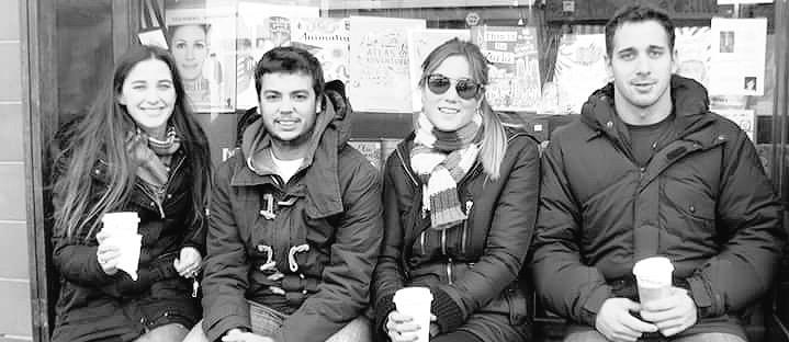 joacotuculet's tweet photo. ☕️☕️ @PaloLaF @PineiroFeli @RoCurrao http://t.co/RfqKfGXq3v