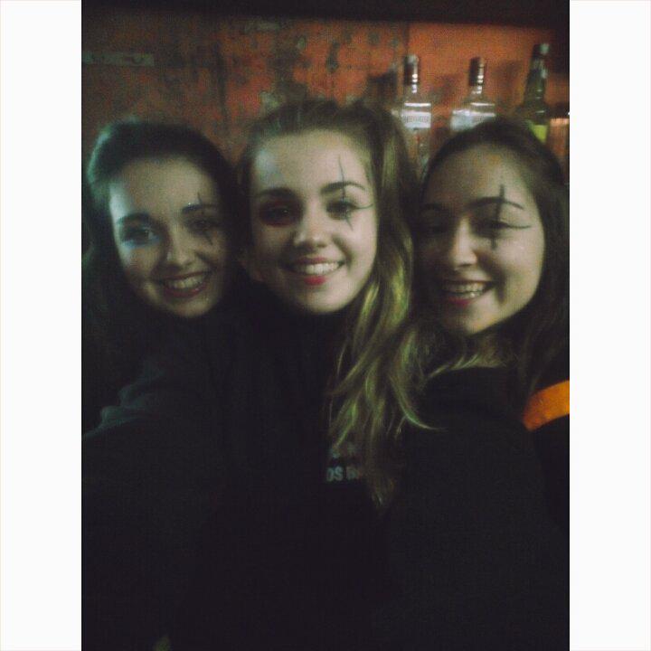 96Martt's tweet photo. Os echo muchito de menos!  @sofiadiecisiete @patrikus25 http://t.co/gInCkfVHlu