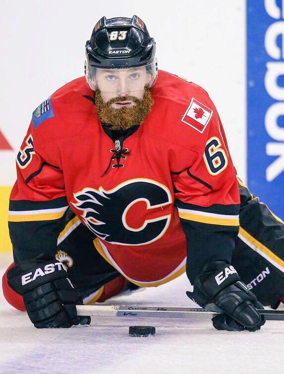 Sandhu223's tweet photo. Get 'em growing boys! 
#Flames Playoff beards
@DarrenWHaynes @Fan960Steinberg @boringmonahan http://t.co/aMsZcSh08g