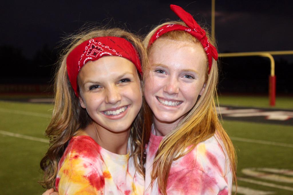 chloechristakos's tweet image. vote for anna lee if you want next year to sizzle🔥🎉❤️ @Annaleeec