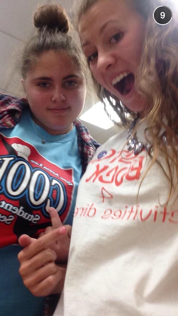 Reba__Greer's tweet image. A VOTE FOR THESE GALS WILL GET YOU A GREAT YEAR FULL OF N(otes, presidency, activities) OTHING BUT GREAT THINGS :-)