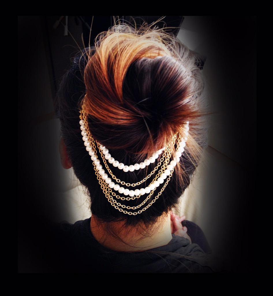 CuratedFinds's tweet photo. https://t.co/YBRaOOjfV5 #trendy #HairAccessories #HairChain #Pearl and #Gold #Coachella2015 http://t.co/gtTpr0KLV2