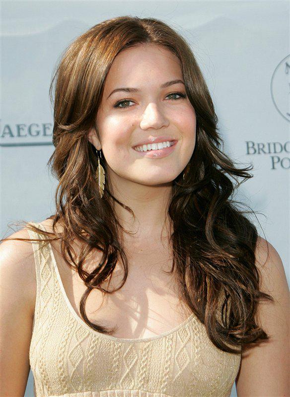 Happy birthday Mandy Moore :) Aktris Walk to remember ini berusia 31 tahun ini. 