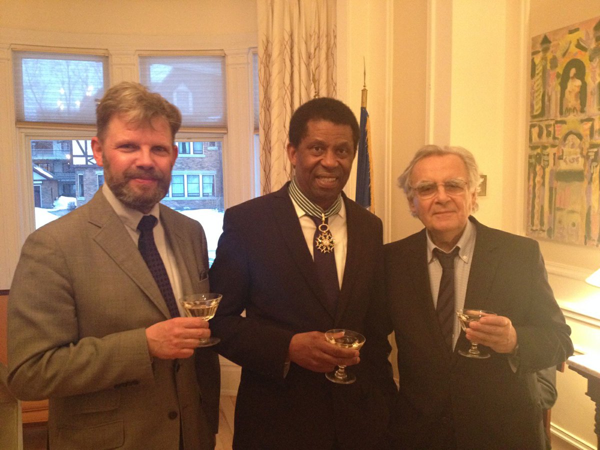 Nicolas Chibaeff, Dany Laferrière et @Bernardpivot1 à l'occasion du <a href="/SalonLivreQc/">SalonLivreQC</a>