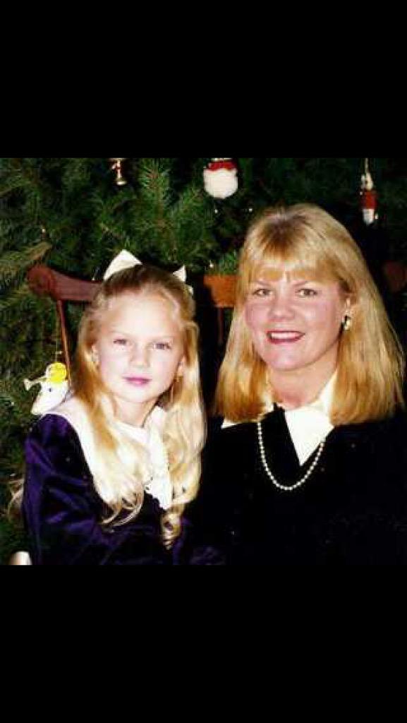 ParfaitTay's tweet image. #PrayersForMamaSwift