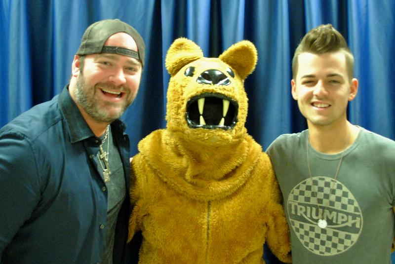 Hangin' backstage with our new friends <a href="/leebrice/">Lee Brice</a> and <a href="/chasebryant/">Chase Bryant</a>. Welcome to Erie, fellas.