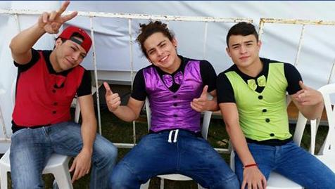 acabate37808492's tweet photo. Los meseritos mas populares de la televisión @multimediostv @_snuppy08 @brandon_meza @HmGerardo http://t.co/pHNPAtYbR2