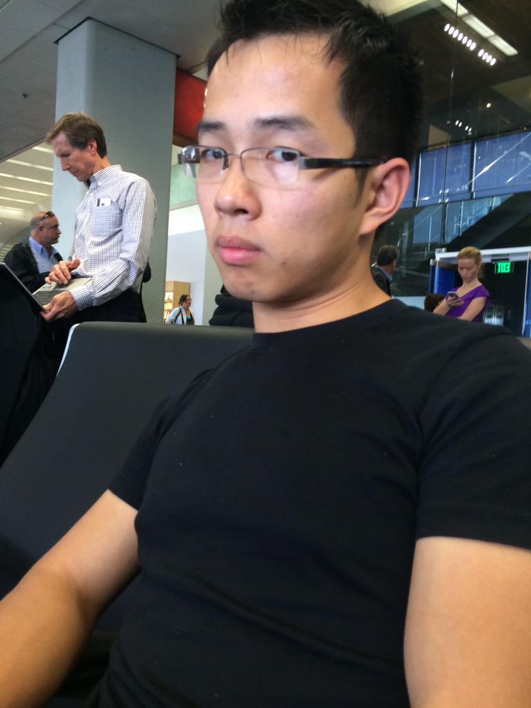 DavidLisBicep's tweet photo. I'm getting bigger http://t.co/M0q6CuNkCI