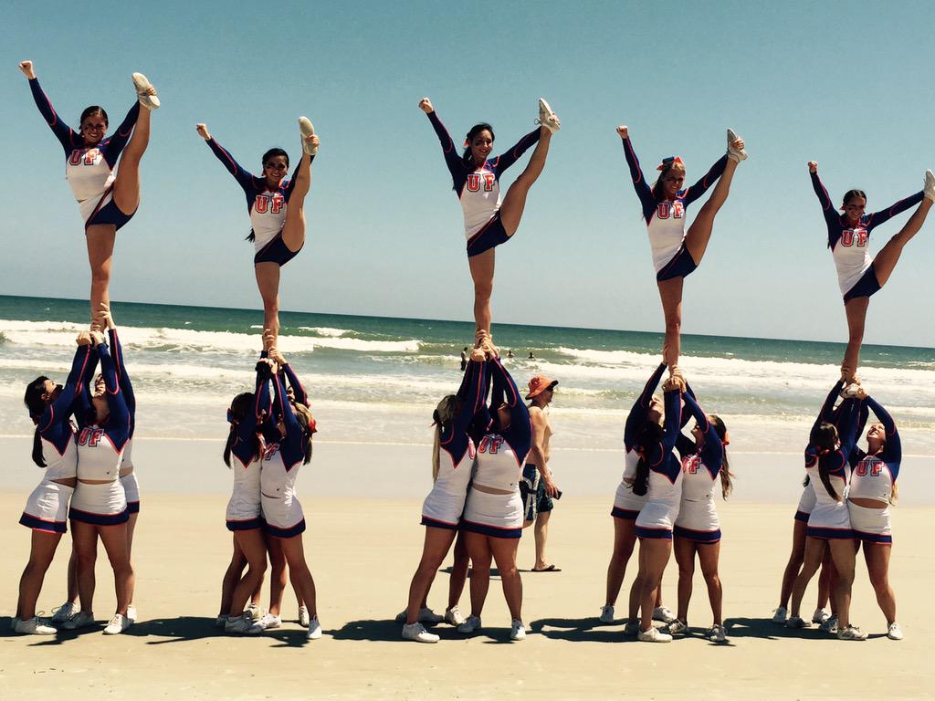 sistahunna's tweet photo. so proud of this team and can't wait to take on finals tomorrow ๐๐๐ #hungrygators #chompchomp http://t.co/aIzo1CqZ6H