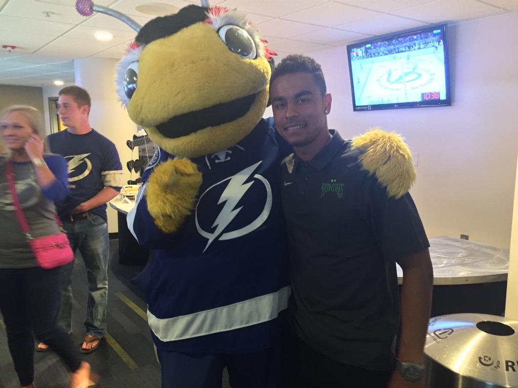 TampaBayRowdies's tweet photo. .@itsquez17 and @MichaudJeffrey getting to know @TBLightning's Thunderbug! #BoltsSocial #GoBolts http://t.co/6LXCAkbU9G