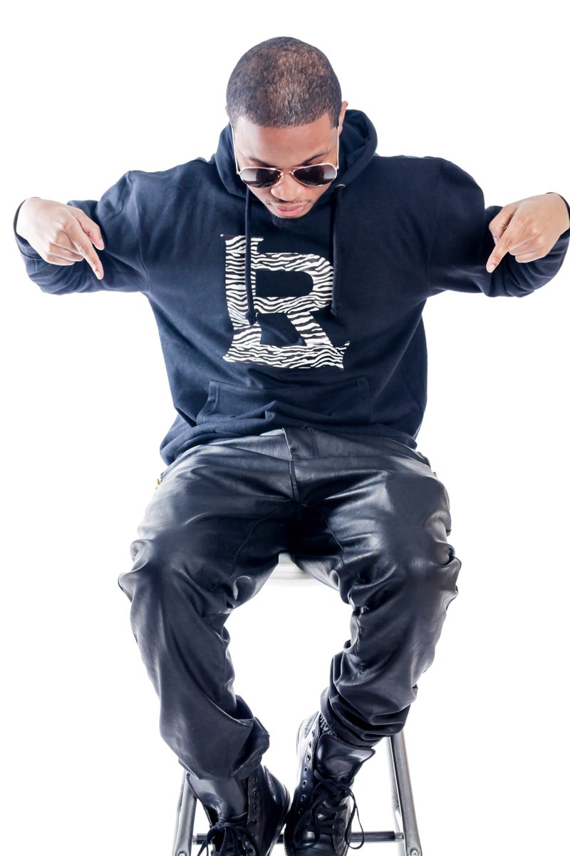 tweetTBD's tweet photo. @donwarbucks “Putting That Work In" available on ITUNES. Purchase "Put In Work" today click:
http://t.co/1vSqu9wE6Z http://t.co/dUBO80eeaC