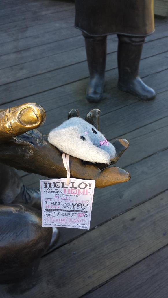 StevestonHunts's tweet photo. This Hunter just found an unexpected Treasure!!! Made my day! #TheHuntIsOn #urbanthreads #bunnyproject http://t.co/DuVVTJx4Mi