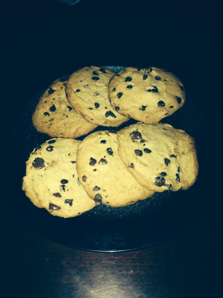 SigmaNu_UK's tweet photo. S/O to our @UKTheta @UKstomp2015 coaches for dropping by these delicious cookies during practice. http://t.co/V0n2Fx7M3r
