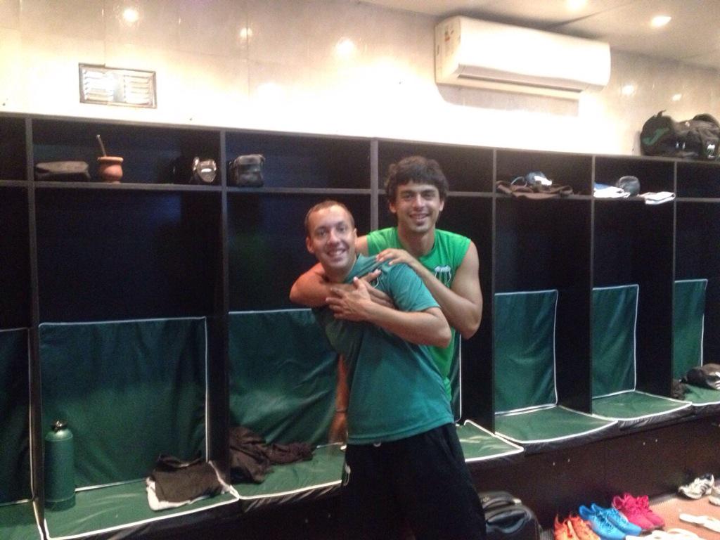 AriZeman's tweet photo. De a poquito... Aparece la pelota... Vamosquevamos @sainznico encancha2015... Sos Crack Amigoo!!! http://t.co/VTTaHSxoi3