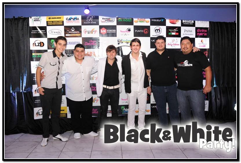 Perezfede02's tweet photo. Que planteel !
#EnergySound - @BlackandWhiteP3 http://t.co/9qsdZ4Yt0T