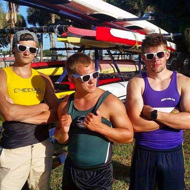 kenke01's tweet photo. #BURGEEFEST repin  west #roadtorideau #thegunshow http://t.co/MhnlwyY8Ou