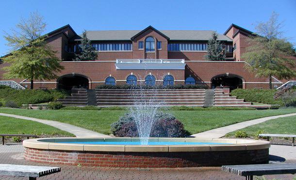 SmallColleges's tweet photo. ODAC 1st round: Eastern Mennonite (RT) vs. Bridgewater (FAV) http://t.co/bKRTc5aqdo
