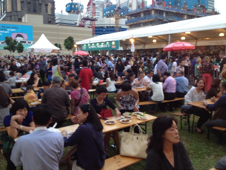 VendorPower's tweet photo. Fantastic turnout, so proud to be part of World Street Food Congress #singapore #wsfc2015 thanks @kfseetoh http://t.co/KTvBIIgJYJ