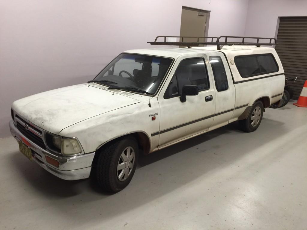 Ashlea_Hansen7's tweet photo. The car of accused killer Vincent Stanford. Did you see it the Leeton area? @7NewsSydney @Y7News http://t.co/fuMbjafll6