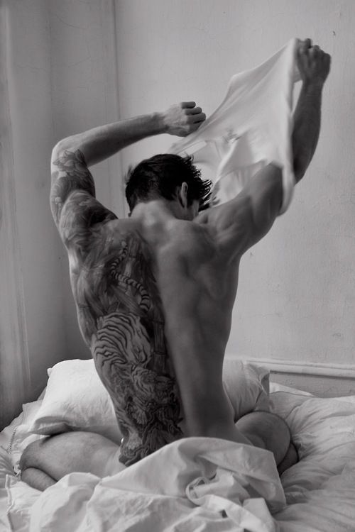 handsome_boysx's tweet photo. someone want them?
#boy #shirless #sexy http://t.co/cttA54k9WV