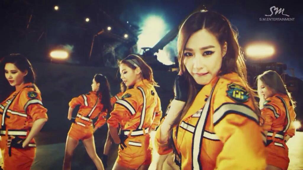 betaeyeon__'s tweet photo. เจอช๊อตนี้เข้าไป อยากจะ #CatchTiffany #CatchGG 😍😍 .///. http://t.co/jbgSkVKqIe