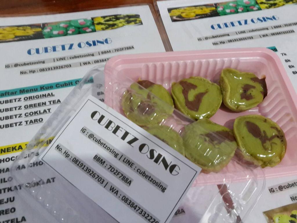 vidityahans's tweet photo. *CUBETZ OSING*
kue cubit dengan berbagai rasa dan topping 💕 💕. 
Line id: cubetzosing // bisa deliv bwi kota 🙆 http://t.co/1ZzyWw8XlK