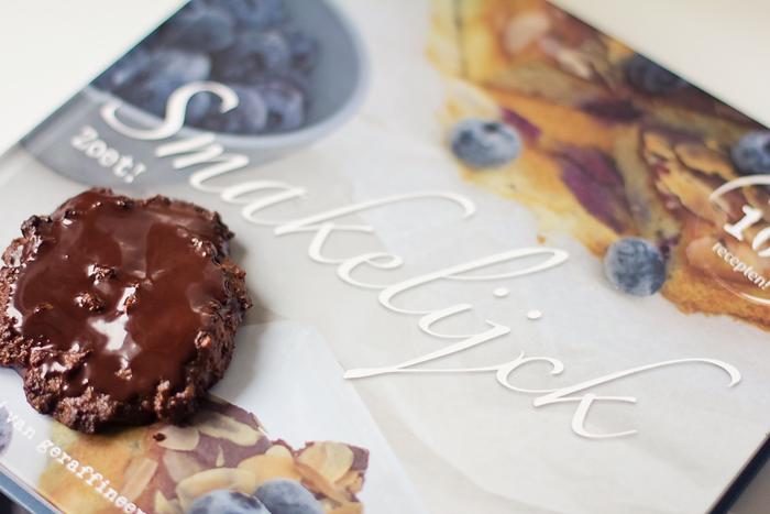 #Winactie Bij 1200 volgers verloten wij het kookboek van #Smakelijck. Nog maar 25 volgers te gaan! Volg en RT!