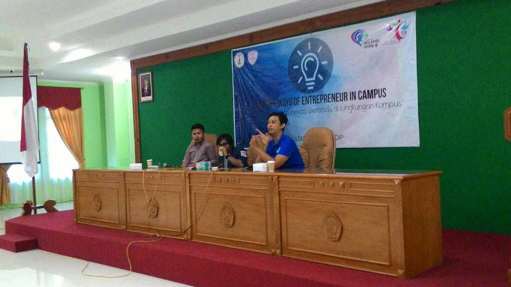 Yaak acara puncak dari talkshow ini. Saat para entrepreneur berbagi pengalaman