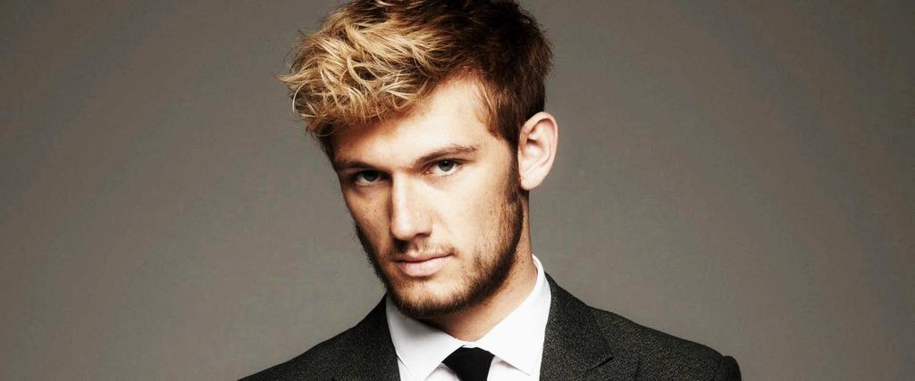 Happy Birthday Alex Pettyfer 