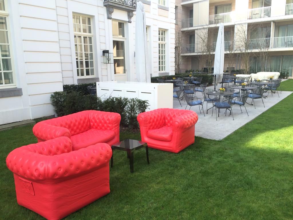 JaapBlijleven's tweet photo. De terrassen in #sandtongrandhotelreylof zijn klaar voor de eerste mooie lente dag, perfecte start voor het weekend. http://t.co/1L8PUNAJyP