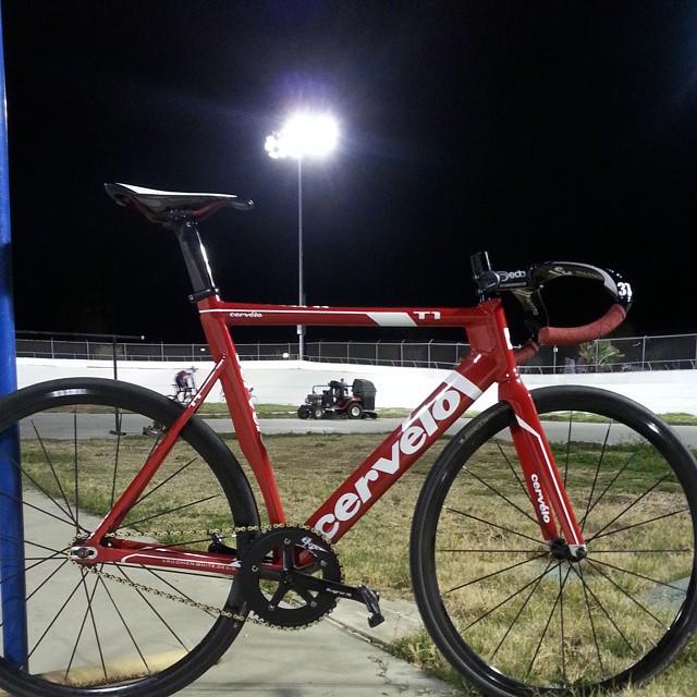 BikesbridgeBeer's tweet photo. #tbt to this beauty of a bike. Oh how I miss thee 😭😭 #cervelot1 #fixiefoo #velodrome #fixie #trackbike #3t #sugino … http://t.co/yJsB8c0Nxz