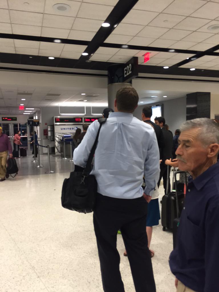 torileymeister's tweet photo. Need urgent help @united. 7 pm flight delayed, delayed until now this... http://t.co/NQuc55Wu4q