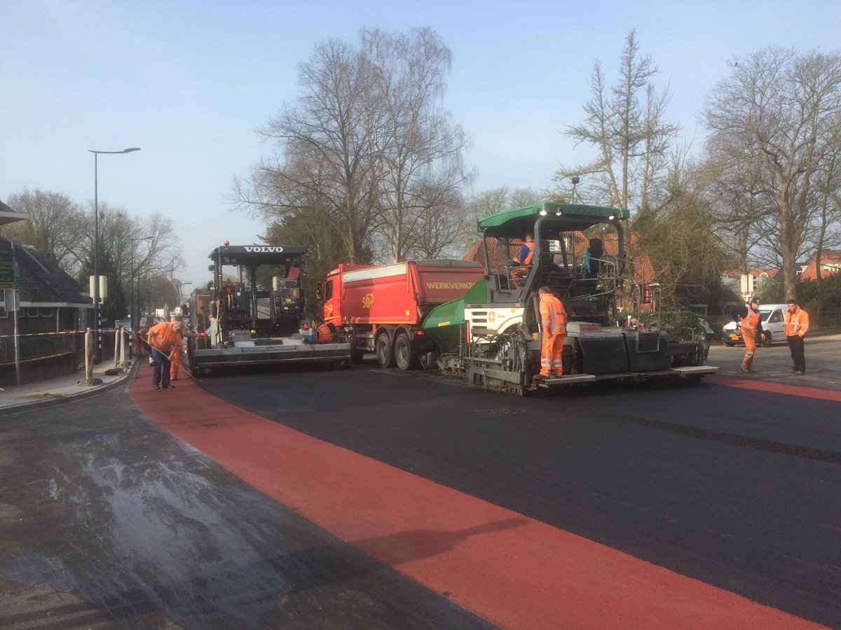 Centrumgebied's tweet photo. Vanavond is de gehele Rijksstraatweg weer geopend!! http://t.co/WI797MizzJ