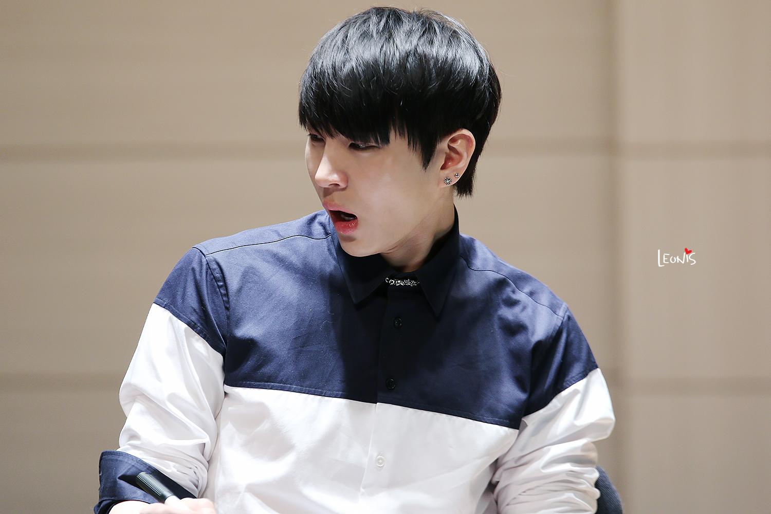 CCNaaM7UwAEuVsk.jpg:large