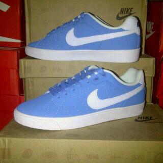 Nike Court Tour. Size 36-39. 400k. <a href="/28sneakers/">28sneakers</a> <a href="/31footwear/">31Footwear</a> <a href="/AnaIqlima/">MBA YU</a> <a href="/BADE_Official/">B.A.D.E</a>