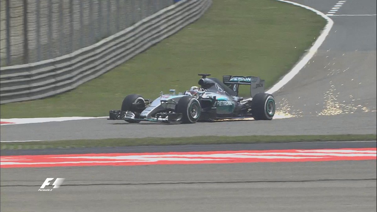 END OF #FP2:
1 HAM 1:37.219
2 RAI 1:37.662
3 RIC 1:38.311
4 VET 1:38.339
5 ROS 1:38.399
#ChineseGP