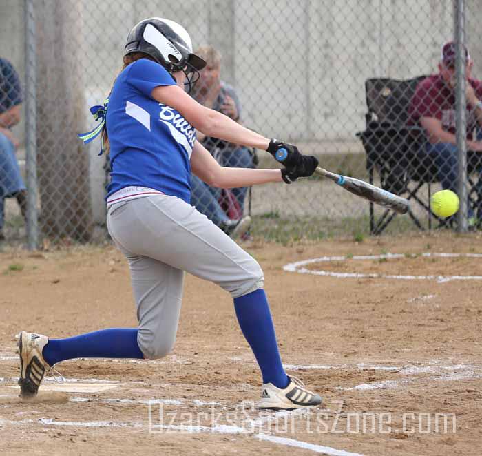 OzarksOzone's tweet photo. '@CaboolSchools photos- 
Baseball vs Willow Spg: http://t.co/3MkA4zvXgr
Softball vs Mtn Grove: http://t.co/C4B3At7pO8 http://t.co/piC0bxxQD1