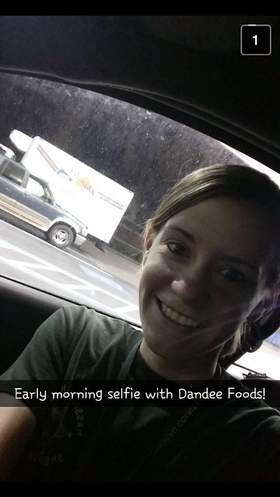 BCB_Batman's tweet photo. Selfie with an @DandeeFoods truck. Btw she bought a 3 pack biscuit right after. http://t.co/cYdLouRF7c