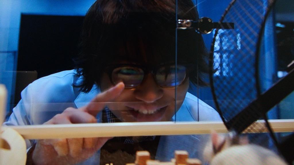 Kokebana's tweet photo. ただいまアルジャーノン
お腹空いたか？

やべぇwww
飼われたいwww http://t.co/0Lcvy1VgN2