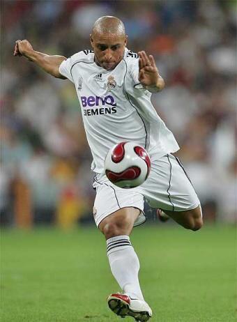 Happy Birthday to the legendary Roberto Carlos. Parabéns! 