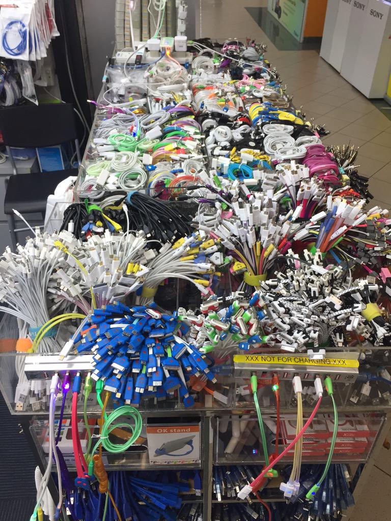 brettwebb's tweet image. Awesome stuff in #simlim #tech #singapore