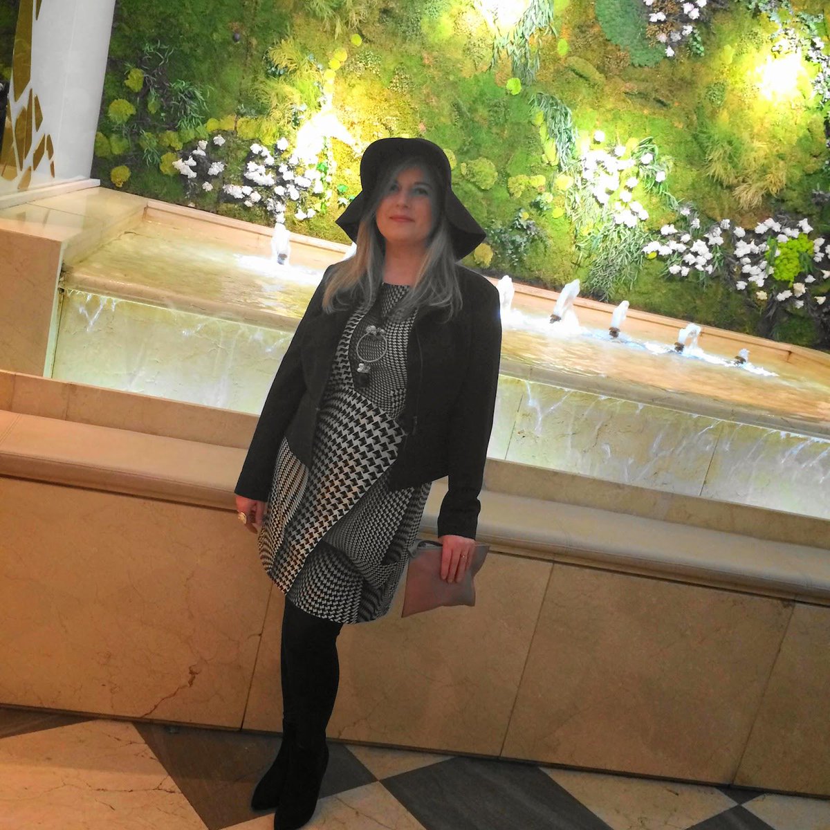 Rosa de <a href="/Lifeloversbcn/">Rosa María</a> con 1 de nuestros #vestidos para el encuentro <a href="/Fashionladies/">Beate Anger</a> de Madrid! lifeloversbcn.com/2015/03/mi-ele…