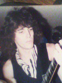 HoyRockMetal's tweet photo. 10 Abr 1966, nació #DallasWard
Ex bajista, vocalista y co-fundador de @MorbidAngelBand
#DeathMetal http://t.co/y2ynCUdbPz