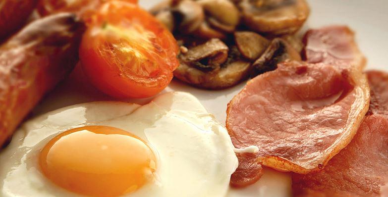 DAFTrucksUK's tweet photo. Are you a #DAFDriver? Tweet a pic of you &amp; your #DAF for FREE cooked breakfast at #CVShow this week. 5C81 until 9:30 http://t.co/ebv52ktmp8