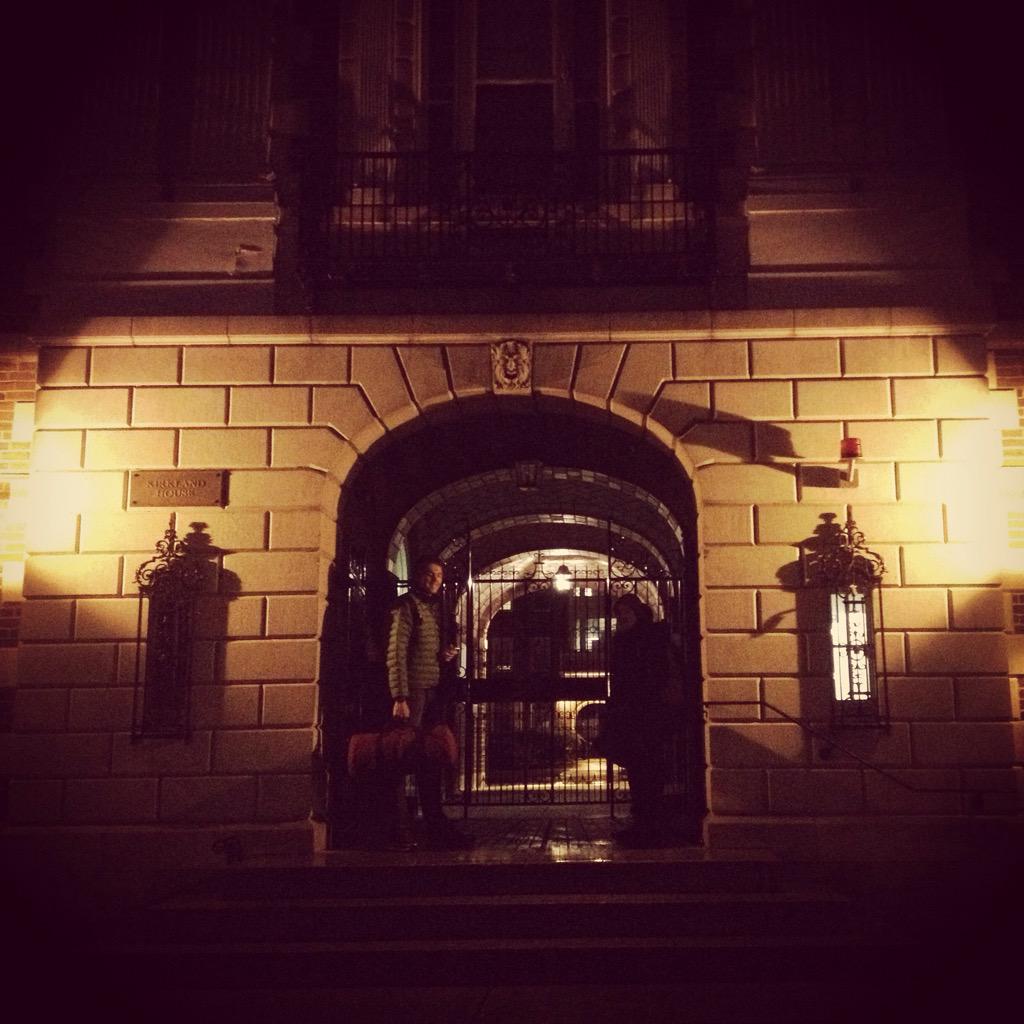 Early. #Harvard Running Club headed to Indiana for Club #Track #Nationals! #NIRCAnats #HCRC <a href="/bdickensheets/">Ben Dickensheets</a> <a href="/dakofel/">Kate</a>